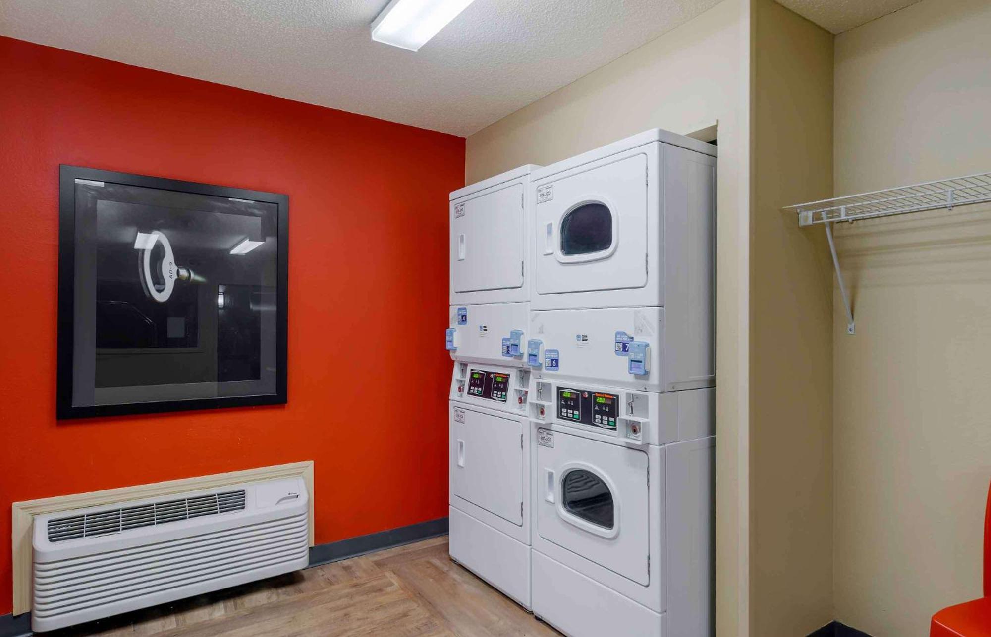 Extended Stay America Select Suites Tampa Airport Memorial Hwy Luaran gambar