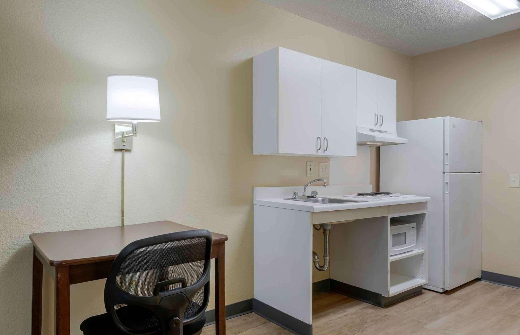 Extended Stay America Select Suites Tampa Airport Memorial Hwy Luaran gambar